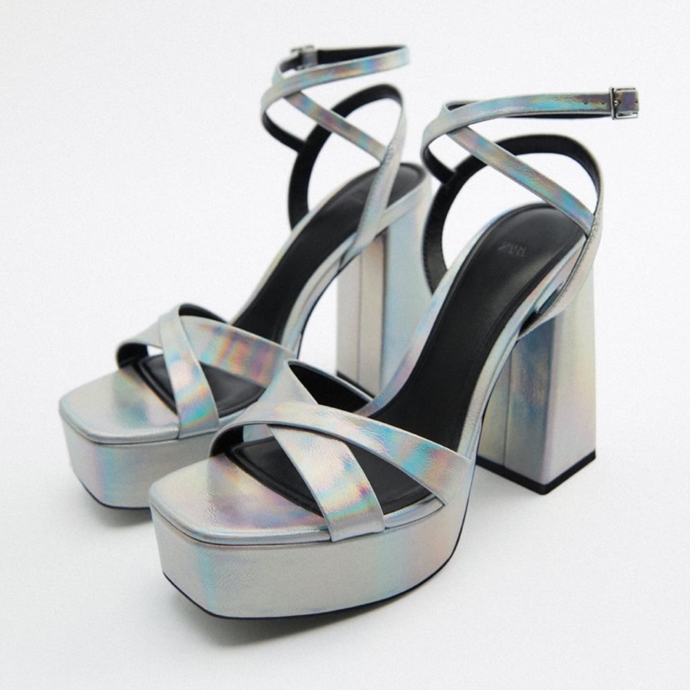 Chunky high heeled platforms - NWT